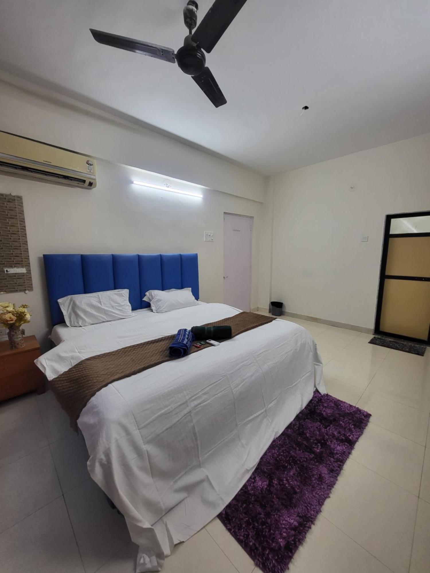 The Perfect Stays Para Disco Big Pool Cricket Turf Villa Лонавла Екстер'єр фото