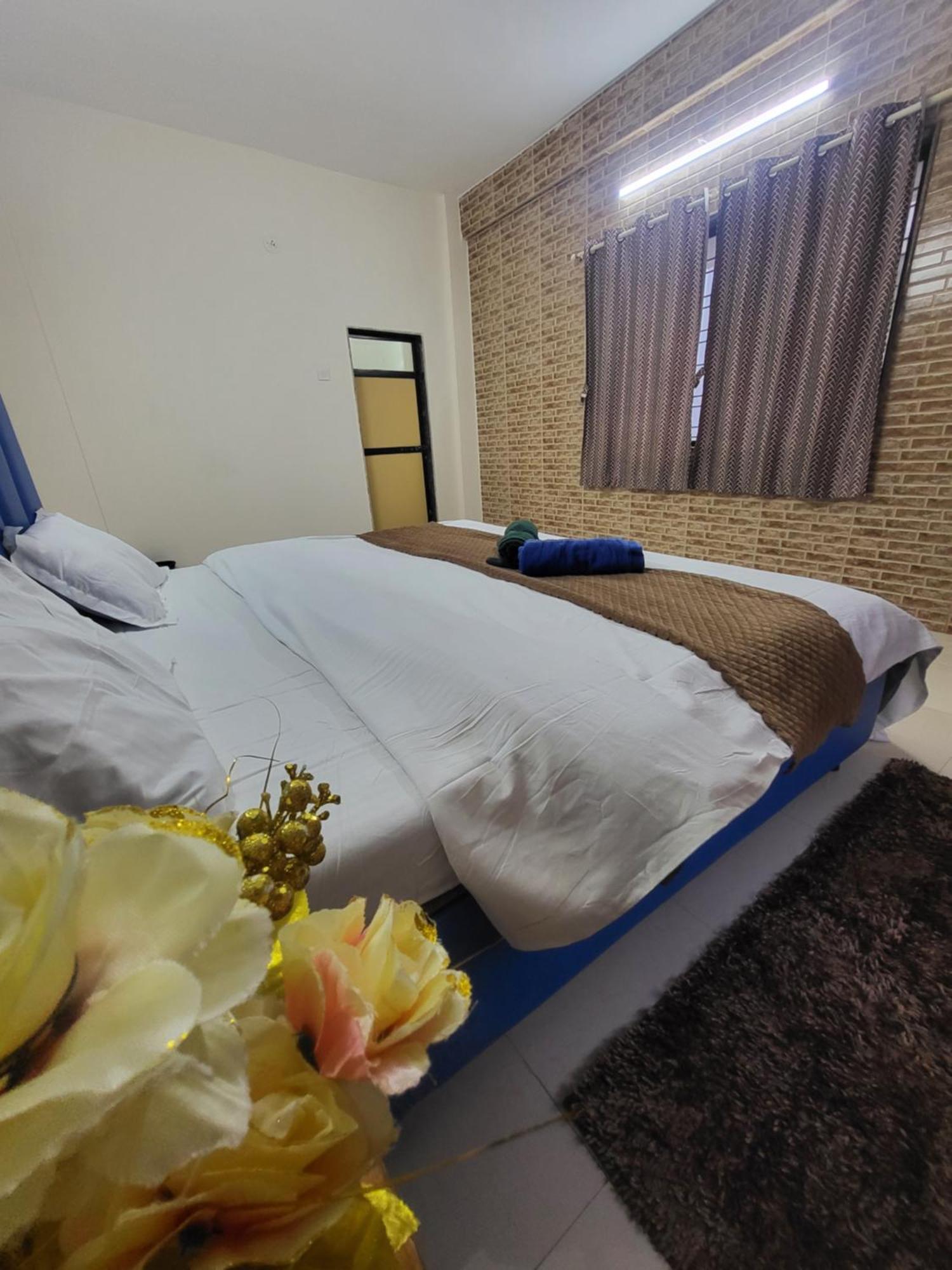 The Perfect Stays Para Disco Big Pool Cricket Turf Villa Лонавла Екстер'єр фото