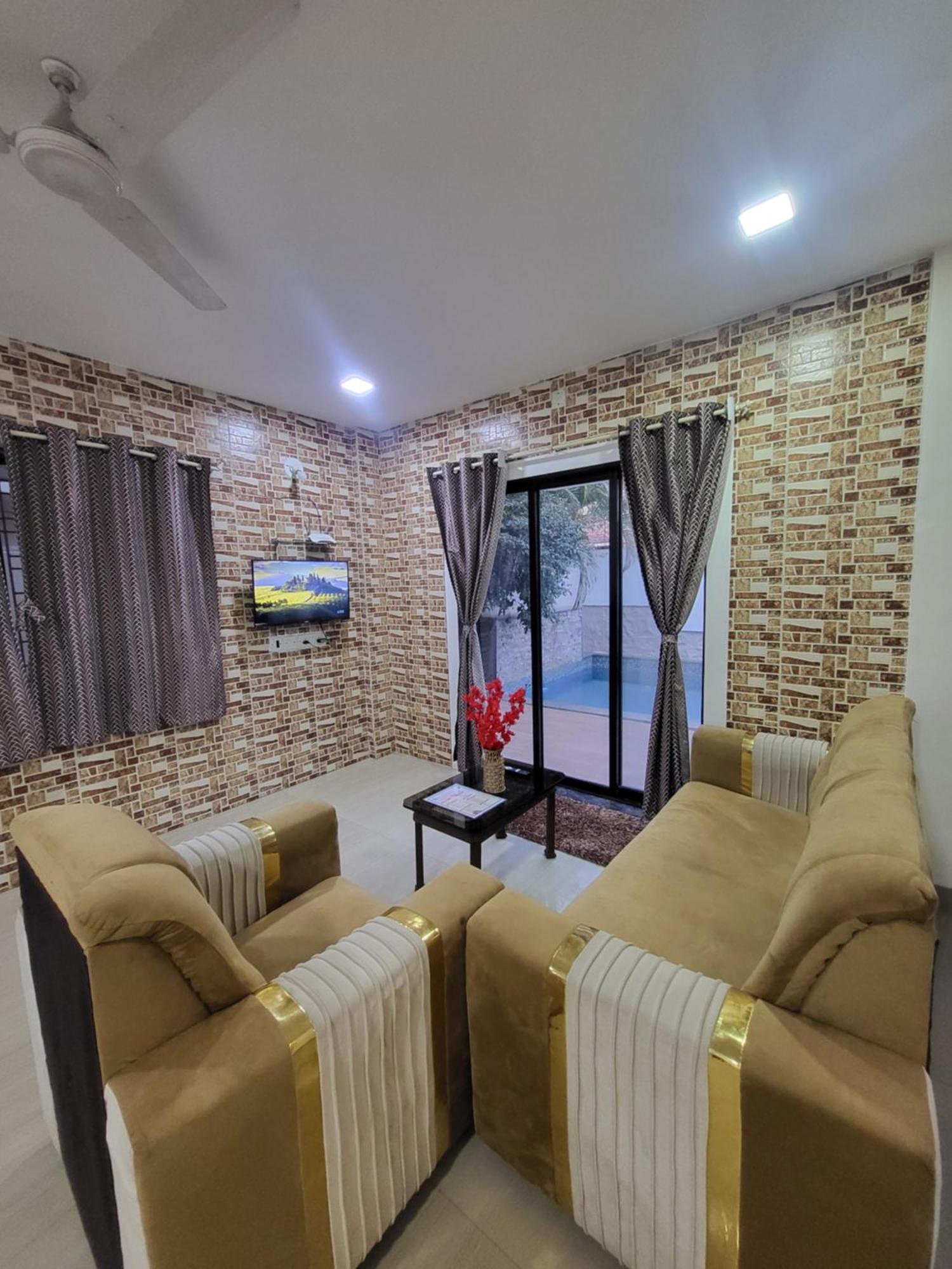The Perfect Stays Para Disco Big Pool Cricket Turf Villa Лонавла Екстер'єр фото