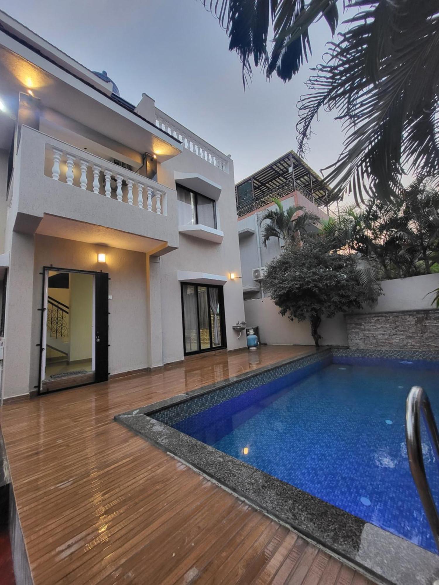 The Perfect Stays Para Disco Big Pool Cricket Turf Villa Лонавла Екстер'єр фото