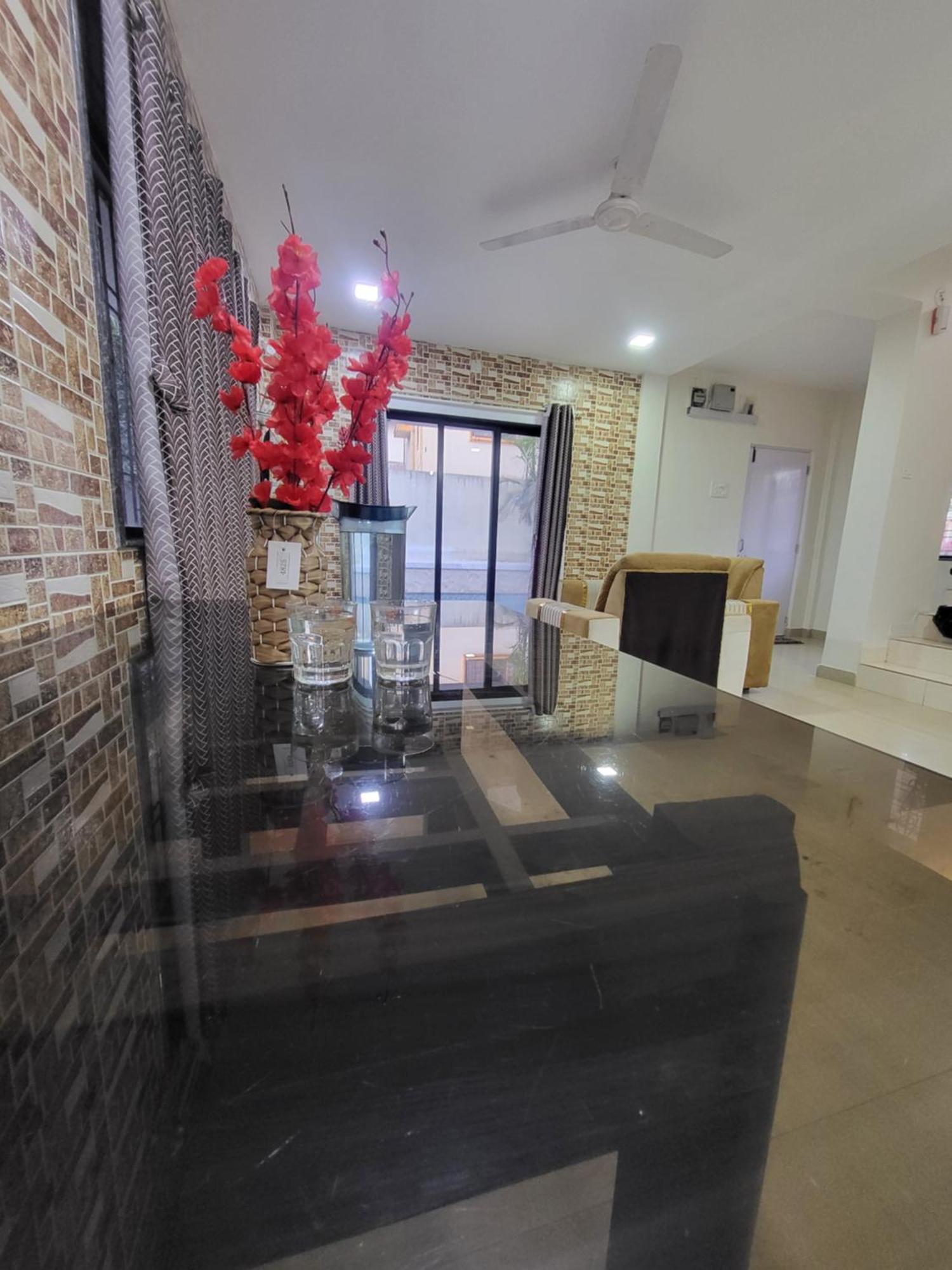 The Perfect Stays Para Disco Big Pool Cricket Turf Villa Лонавла Екстер'єр фото