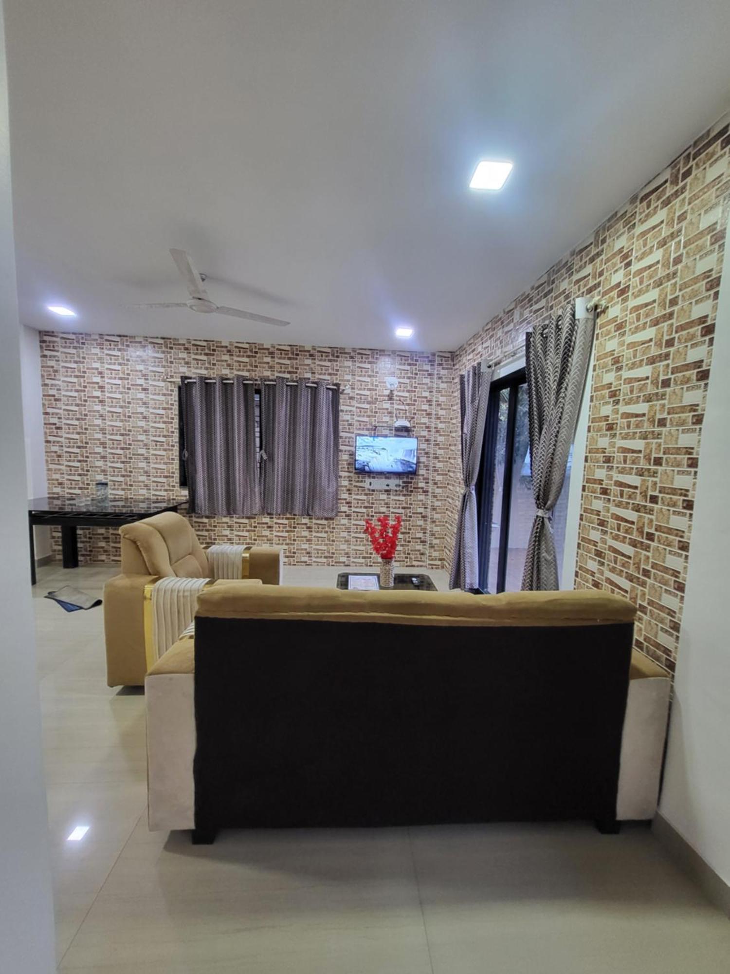 The Perfect Stays Para Disco Big Pool Cricket Turf Villa Лонавла Екстер'єр фото