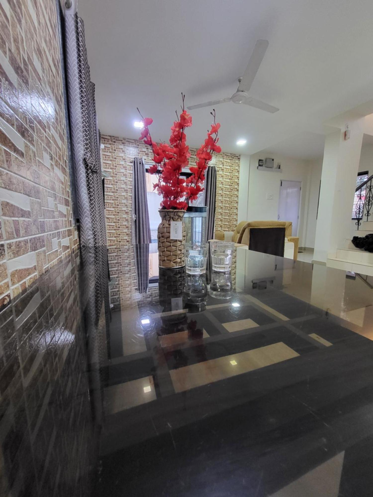 The Perfect Stays Para Disco Big Pool Cricket Turf Villa Лонавла Екстер'єр фото